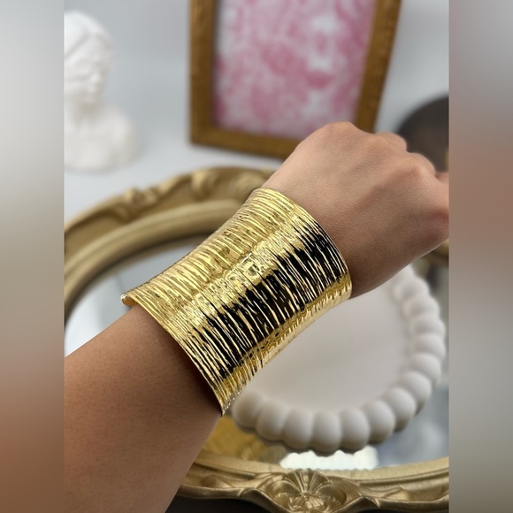 Bold Wide Gold Cuff Bracelet – Stainless Steel, PVD Real Gold Plated - Picture 6 of 12